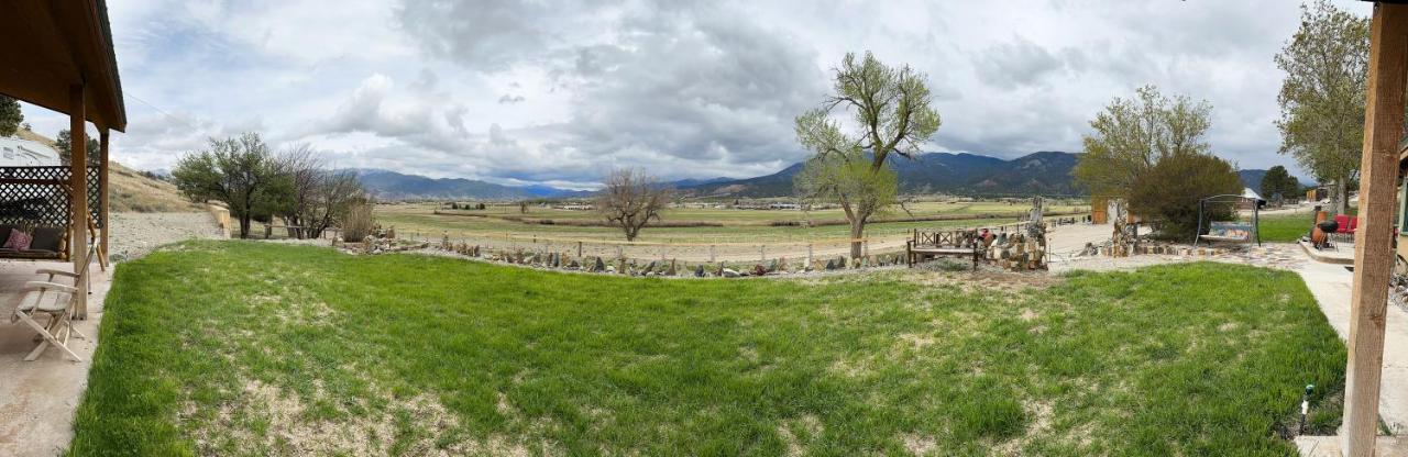 Private Retreat On Working Horse And Cattle Ranch Villa Salida Exteriör bild