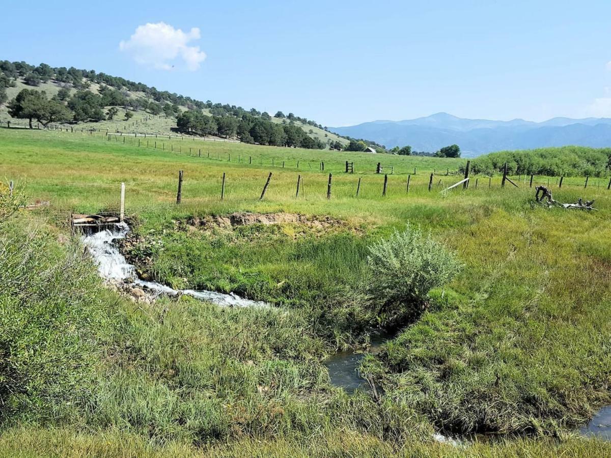 Private Retreat On Working Horse And Cattle Ranch Villa Salida Exteriör bild