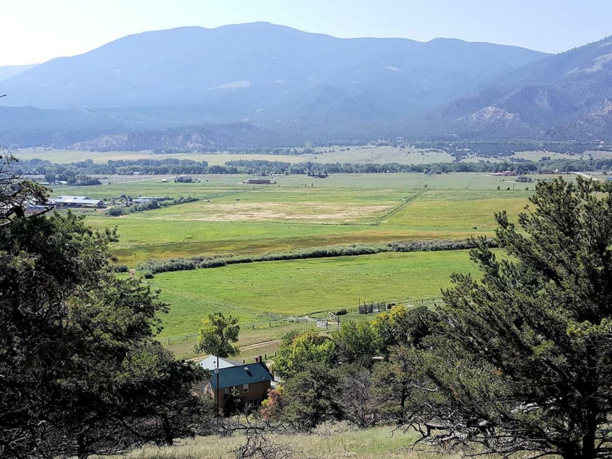 Private Retreat On Working Horse And Cattle Ranch Villa Salida Exteriör bild
